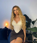 OnlyFans Elena Kamperi