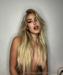 OnlyFans Elena Kamperi