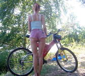 Skippny Polish bi wife ficuekn, and posing outdoor