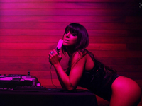 Carol Dias - Paparazzo