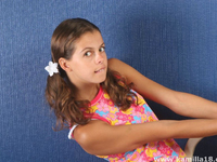 Kamilla18.com - With Girl In Chair (Set009)