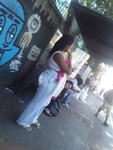 Nega rabuda no ponto de onibus