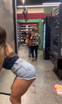 Puta merda meu pau queria entrar ali