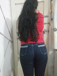Puta latina con hermosas piernas