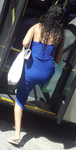 Vestido azul coladinho marcacando o corpinho gostoso