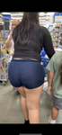 Latina gostosa e ousada mostrando para a mãe e a irmã como s