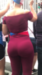porra ela ta deixando todo mundo d epau duro