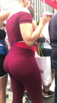 porra ela ta deixando todo mundo d epau duro