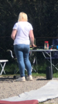 professora de jeans apertado