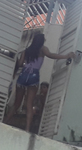 Mãe e Filha Gostosas pena que estava de longe