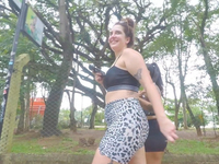 Leopardo balançando