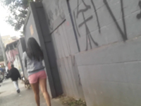 Morena gostosa de shortinhos