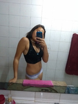 Safadinha Mostrou os peitos e a bucetinha no grupo