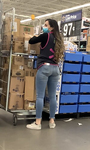 Duas gatas gostosas do Walmart, uma com corpo firme,