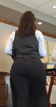 Garçonete com Bunda Grande