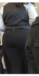 Garçonete com Bunda Grande