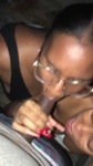 Diviidindo a Rola com a filha
