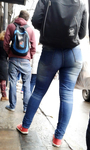 Várias bundas em Jeeans