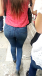 Várias bundas em Jeeans