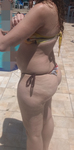 Loira Rabuda na Piscina Com fio  dental enterrado no Cú Gost