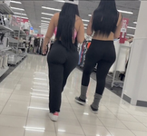 Problema em Dobro Duas latinas com seios enormes fazendo com