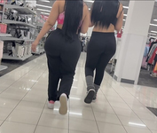 Problema em Dobro Duas latinas com seios enormes fazendo com