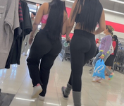 Problema em Dobro Duas latinas com seios enormes fazendo com