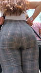 Quando ela Pucha para cima a calça me enlouqueço