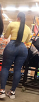 Bunda enorme em jeans, corpo latino