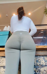 Morena gostosa e rechonchuda