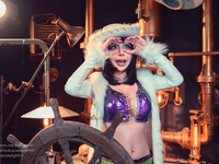 Umeko J - Nico Robin (Miss All Sunday)