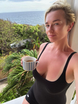 Casual Hot