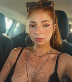 Angela Bicalho | @ _angelabicalho