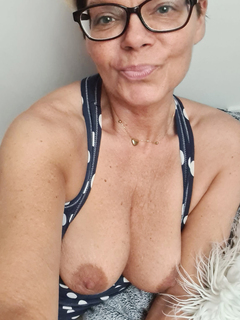 Silvia Polish slim mature slut