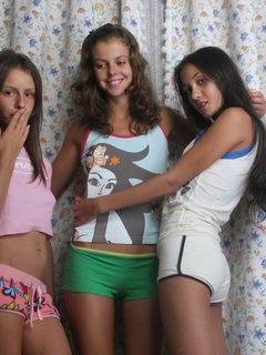 Kamilla18.com - With Girls (Set001)