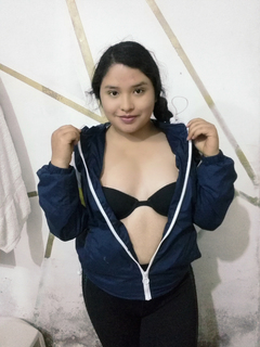 Puta latina con rico culo