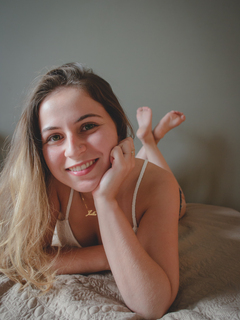 Júlia Ensaio no Quarto